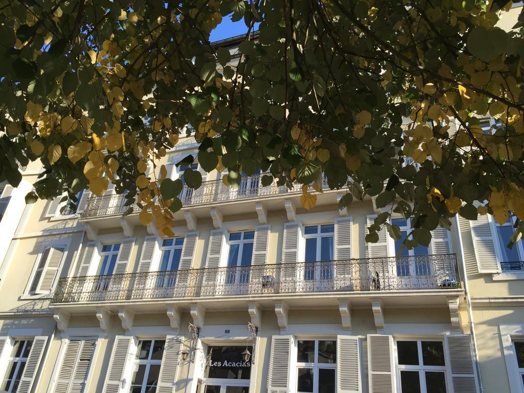 Acacias Apparts Hotel Пломбьер-ле-Бен Экстерьер фото